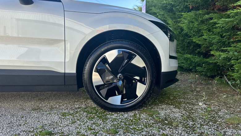 Volvo EX30 315kW Twin Motor Performance Plus 69kWh 5dr Auto Electric Estate